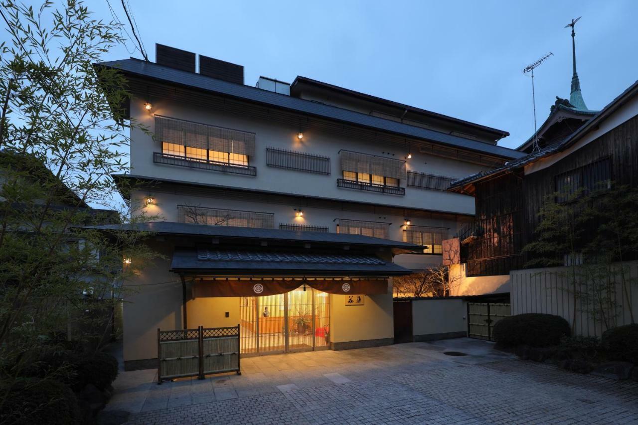 料理旅館 花楽 4* 京都市